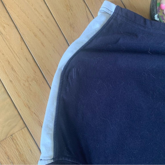 Reitmans Hyba Navy with white side stripe Size XL. - Picture 3 of 3